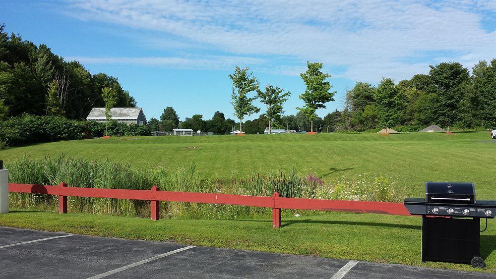 Pleasant Night Inn- Carthage Ny Buitenkant foto