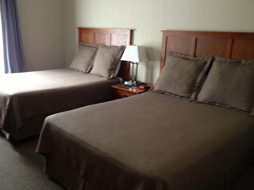 Pleasant Night Inn- Carthage Ny Buitenkant foto