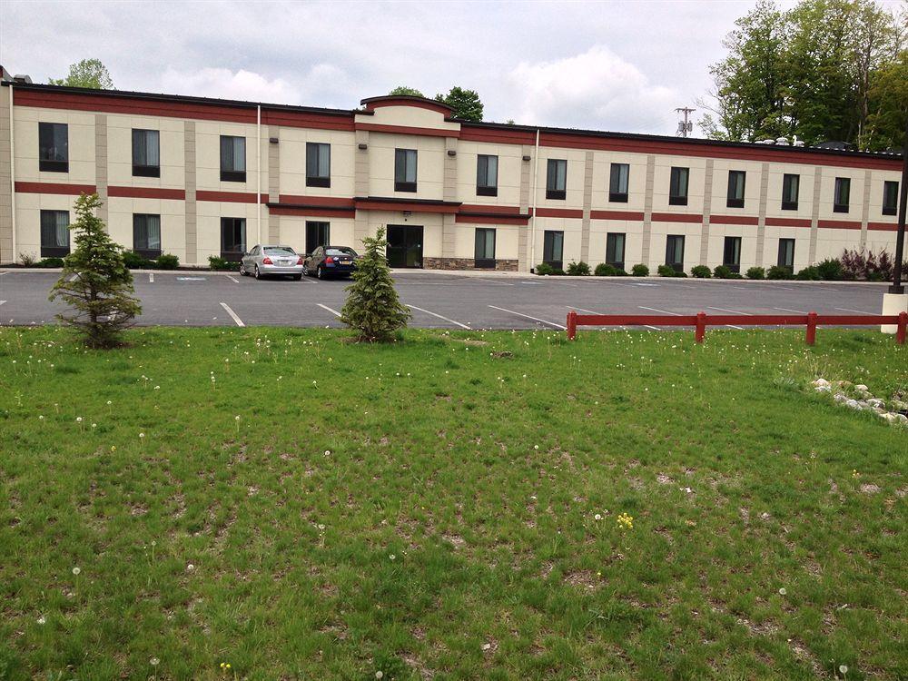 Pleasant Night Inn- Carthage Ny Buitenkant foto